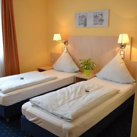 Pensión Landgasthof Hock 3*